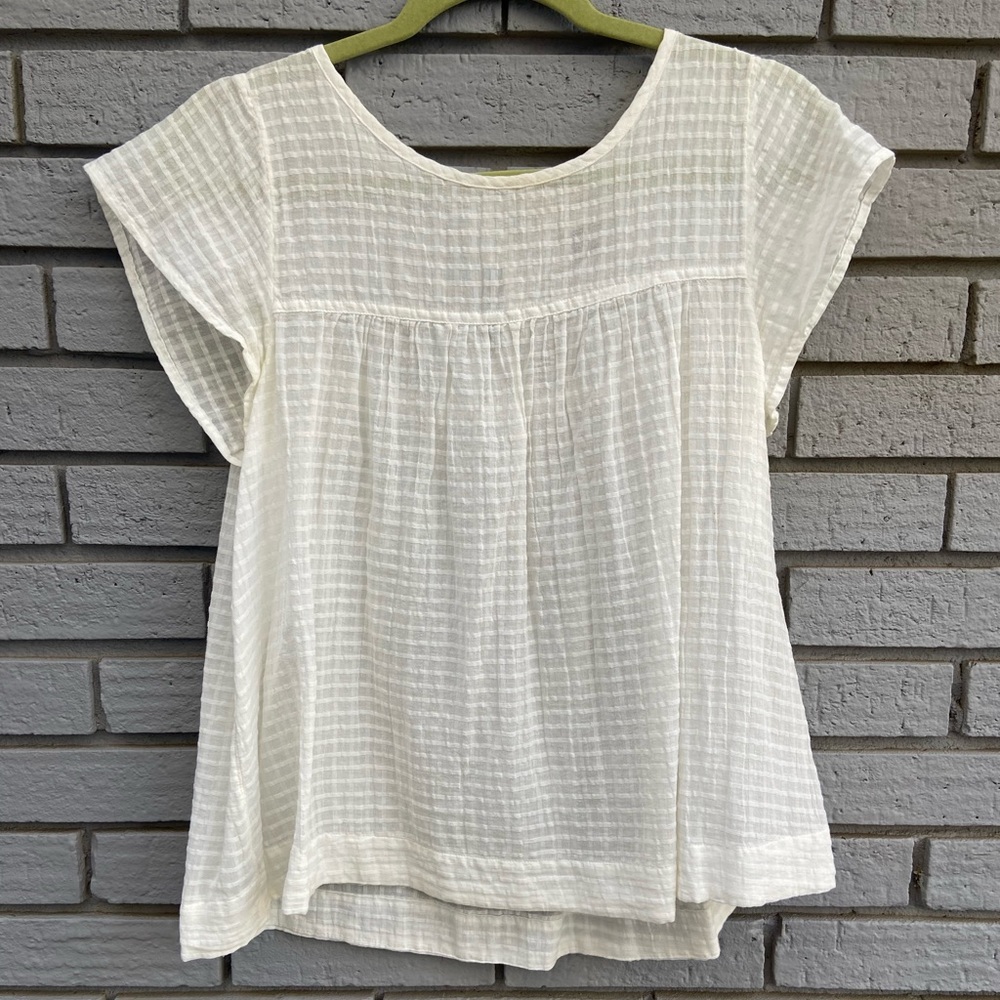 Universal Thread white blouse